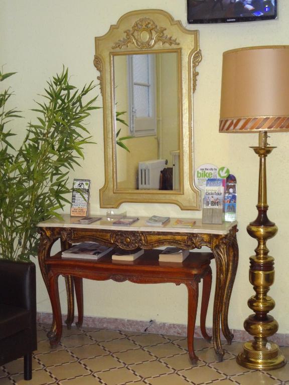 Hostal Sant Carlo Barcelone Extérieur photo