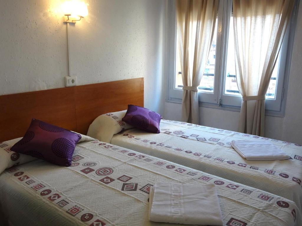 Hostal Sant Carlo Barcelone Extérieur photo