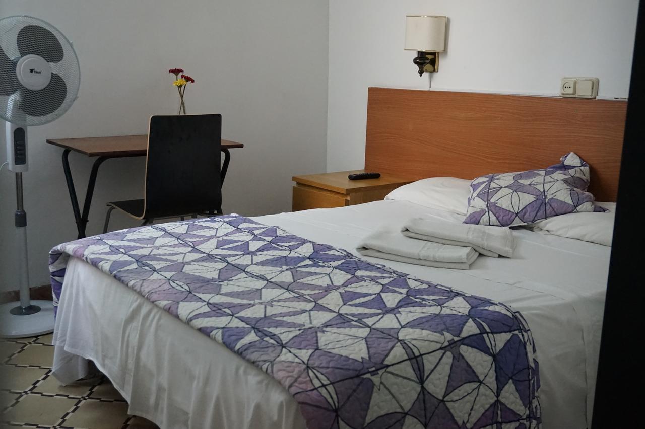 Hostal Sant Carlo Barcelone Extérieur photo